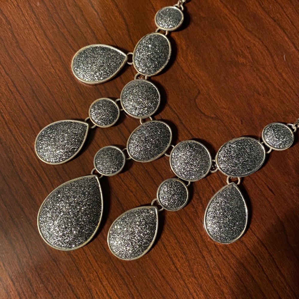 Silver Teardrop Statement Necklace - image 3